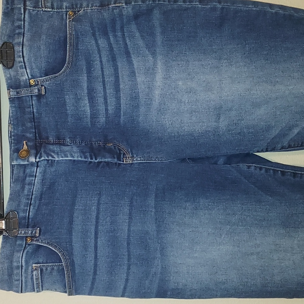 Chico's The So Slimmung Girlfriend Ankle Jeans - Picture 2 of 10